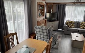 Belfry 6 - Homely Spacious Caravan Seton Sands